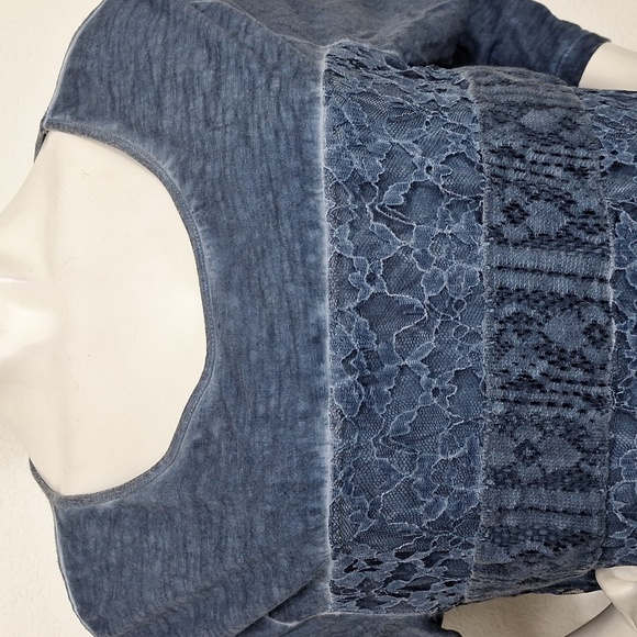 Chico’s Relaxed Fit Blue Lace Panels Tiered 3/4 Sleeve Boho Tunic Top Size L/XL - Picture 3 of 10